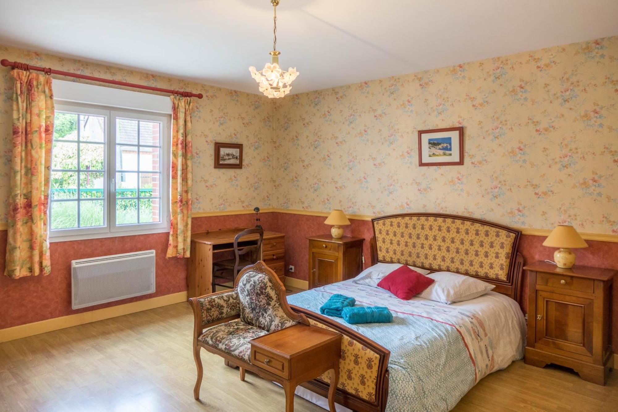Noyers  Chantilly ,Petit Dejeuner Et Table D'Hotes Possible מראה חיצוני תמונה